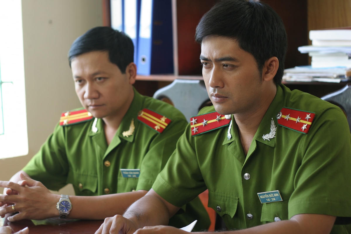 Tên tuổi của Bảo Anh gắn liền với hình tượng chiến sĩ công an. Anh được mệnh danh là "Chiến sĩ công an đẹp trai nhất màn ảnh Việt".