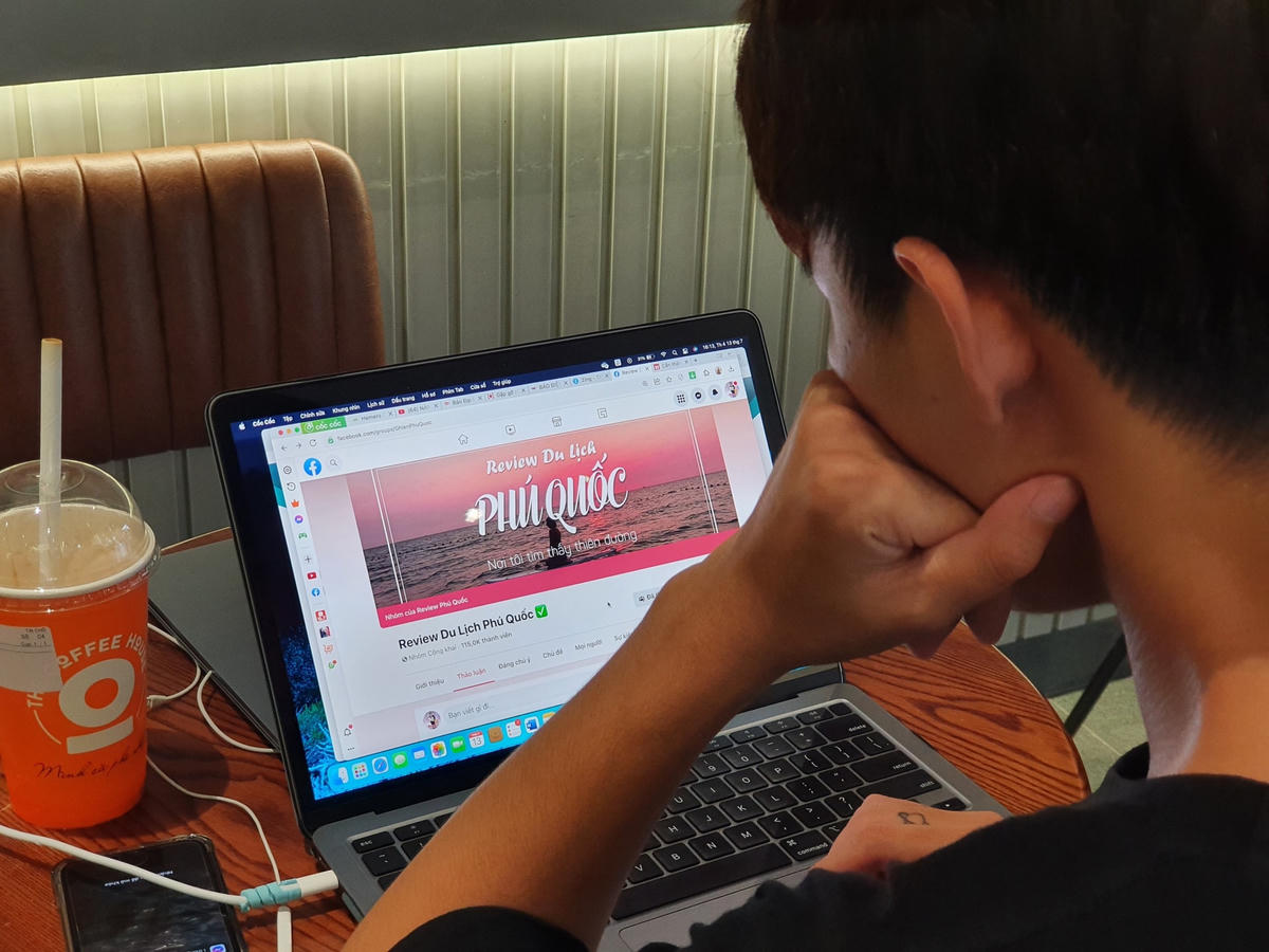 Khách du lịch loạn thông tin trong các hội nhóm review.