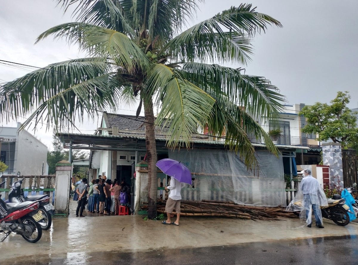 Ngôi nhà cấp 4 của ngư dân Trần Văn Mạnh.