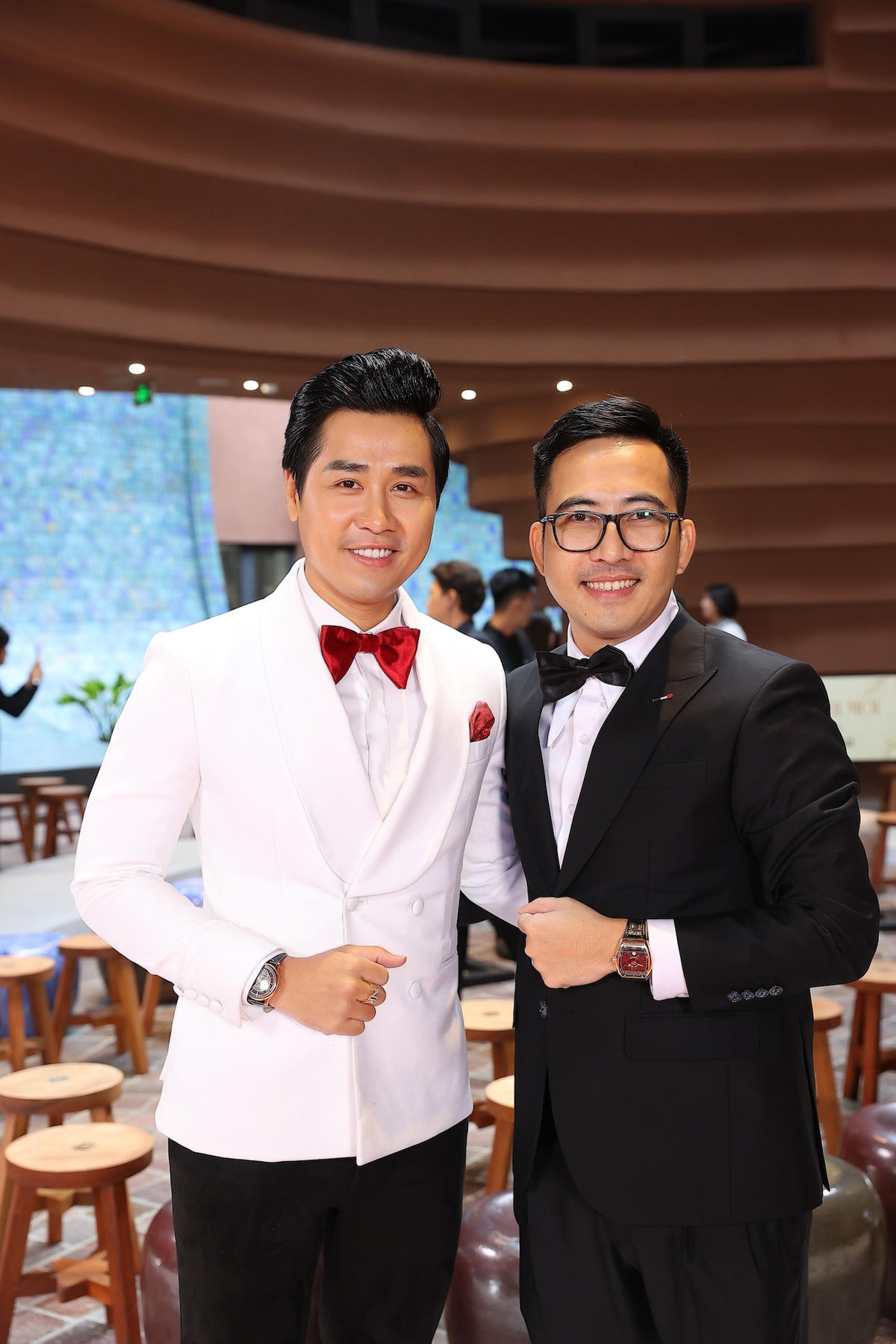 MC Nguyên Khang và đạo diễn Hoàng Công Cường.