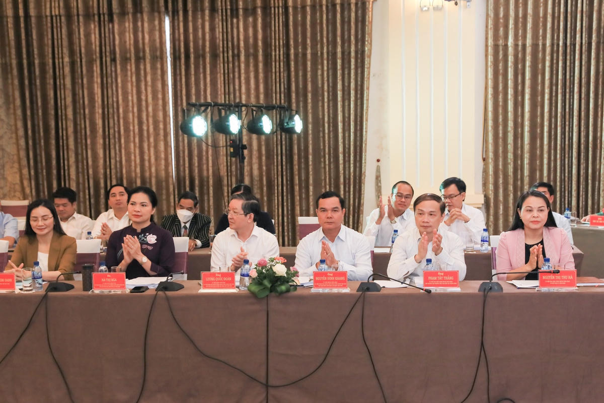 Các đại biểu dự Hội nghị.