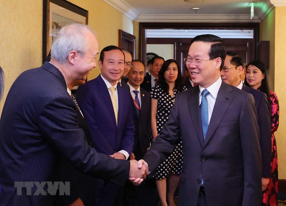 Chủ tịch nước tiếp các Đại sứ Việt Nam tại khu vực châu Âu, chiều 23/7/2023 (giờ địa phương). (Ảnh: Thống Nhất/TTXVN).