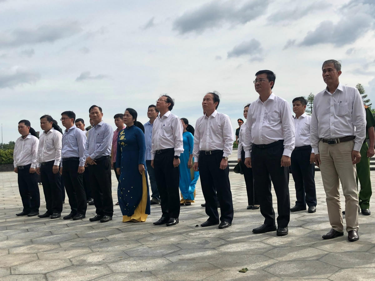 Phó Chủ tịch - Tổng Thư ký Lê Tiến Châu dự ngày hội Đại đoàn kết tại  TP HCM