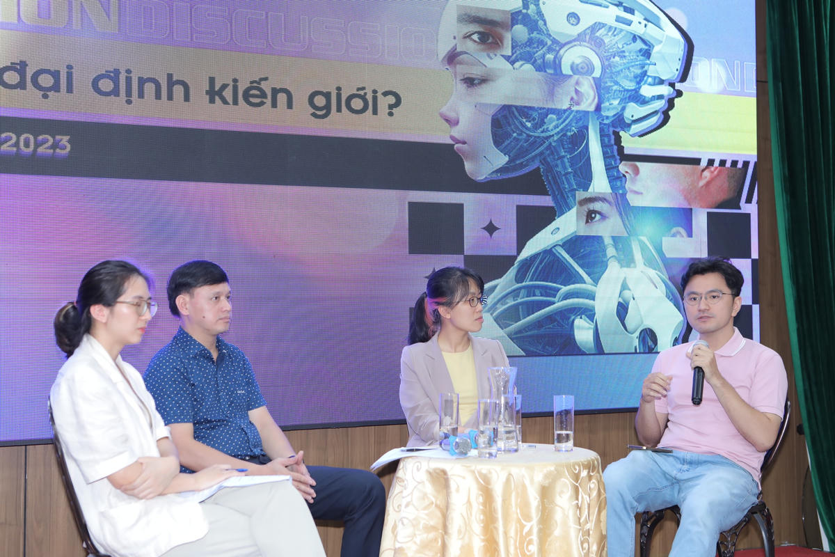 Các chuyên gia thảo luận về chủ đề “A.I khuếch đại định kiến giới?”. 