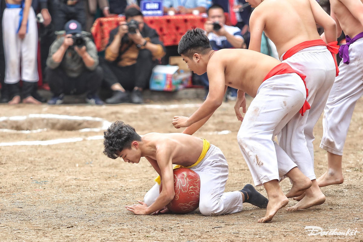 W_vat_cau-le-khanh11.jpg
