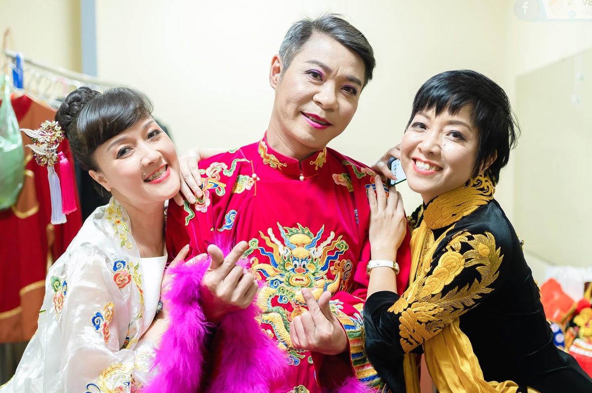 MC Thảo Vân, NSND Công Lý xác nhận trở lại Táo Quân 2023 để kỷ niệm 20 năm chương trình lên sóng.