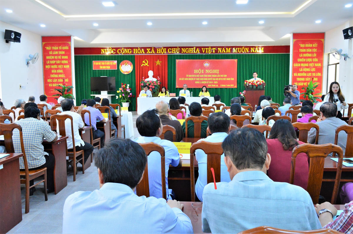 Quang cảnh hội nghị.
