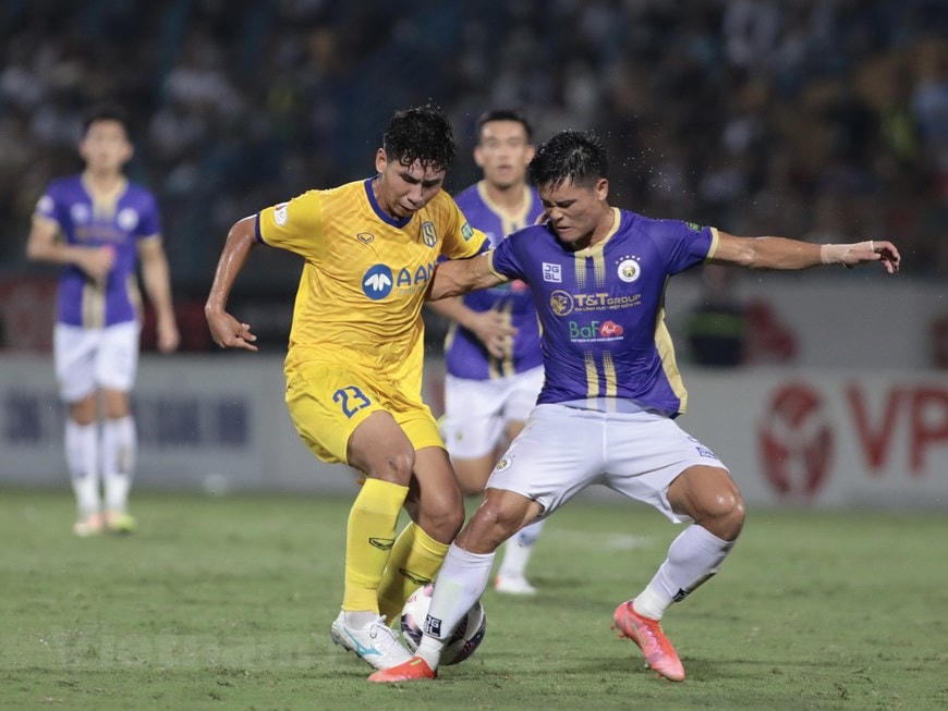 Hà Nội FC đón tiếp Sông Lam Nghệ An trên sân Hàng Đẫy.
