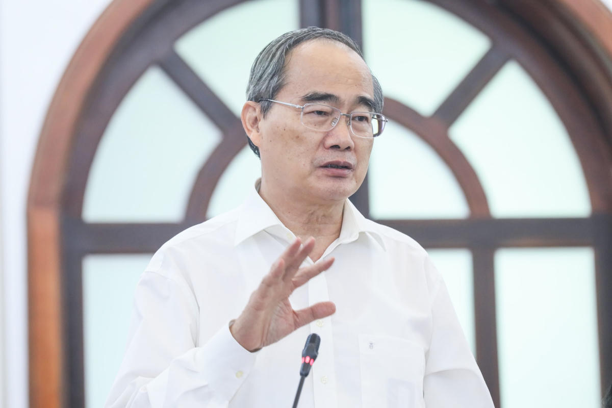 Ông Nguyễn Thiện Nhân, nguyên Chủ tịch UBTƯ MTTQ Việt Nam phát biểu. Ảnh: Quang Vinh.