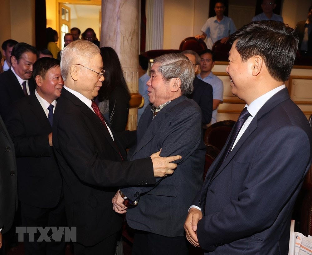 Sáng 25/7/2023, tại Nhà hát Lớn Hà Nội, Tổng Bí thư Nguyễn Phú Trọng dự Lễ kỷ niệm 75 năm Ngày thành lập Liên hiệp các Hội Văn học Nghệ thuật Việt Nam (25/7/1948-25/7/2023). (Ảnh: Trí Dũng/TTXVN).