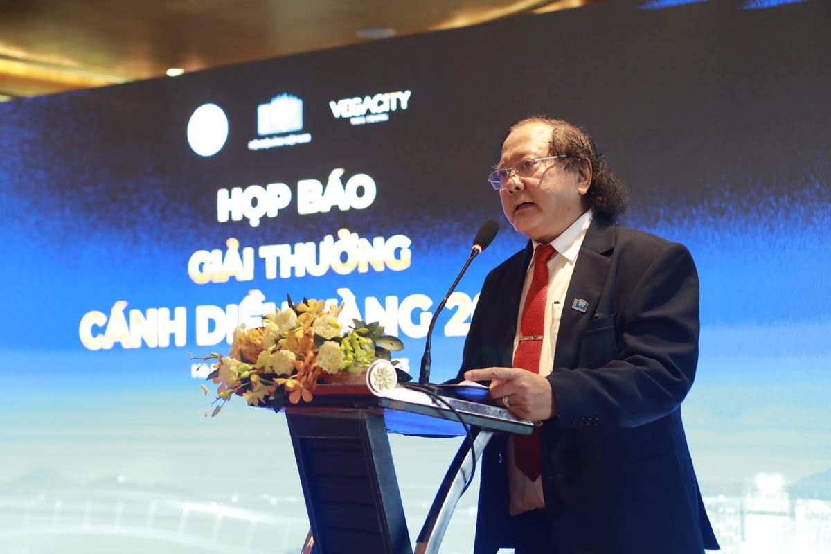 PGS.TS Đỗ Lệnh Hùng Tú – Chủ tịch Hội Điện Ảnh Việt Nam phát biểu tại buổi họp báo thông tin giải. 