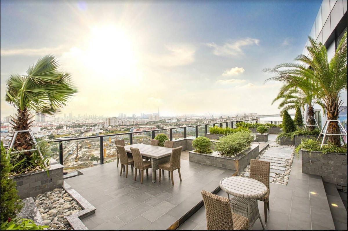 Hay những khoảng “Sky Garden” mênh mang, khoáng đạt nơi tầng thượng của Sunshine Diamond River - viên kim cương lộng lẫy bên sông Sài Gòn, đang được kỳ vọng là hạt nhân tăng trưởng mới cho kinh tế, dịch vụ, thương mại toàn khu Nam Sài Gòn. 