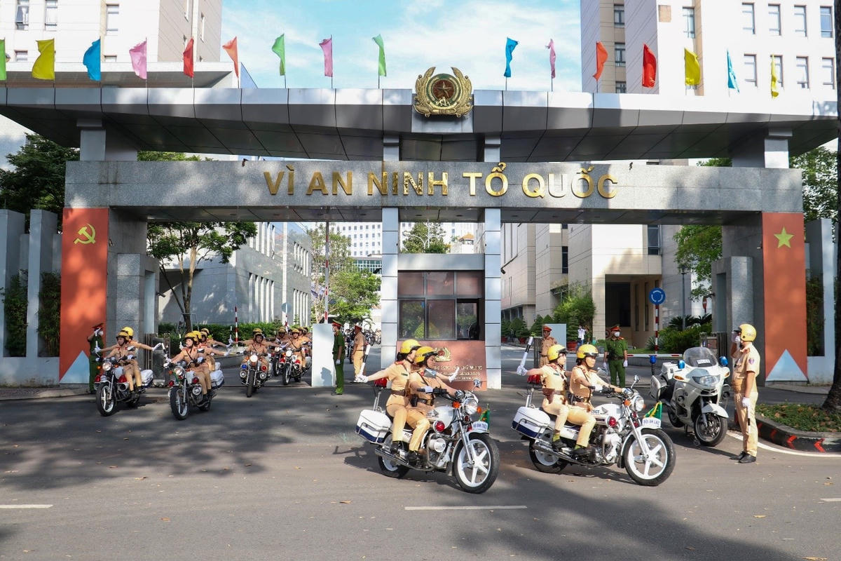 Lực lượng Công an TP HCM xuất quân tấn công, trấn áp các loại tội phạm, đảm bảo an ninh, trật tự dịp Tết Quý Mão 2023.