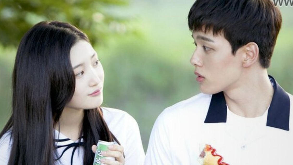 “Thế giới hợp nhất” tạo sức hút với khán giả truyền hình nhờ tình tiết xuyên không mới mẻ, hấp dẫn.