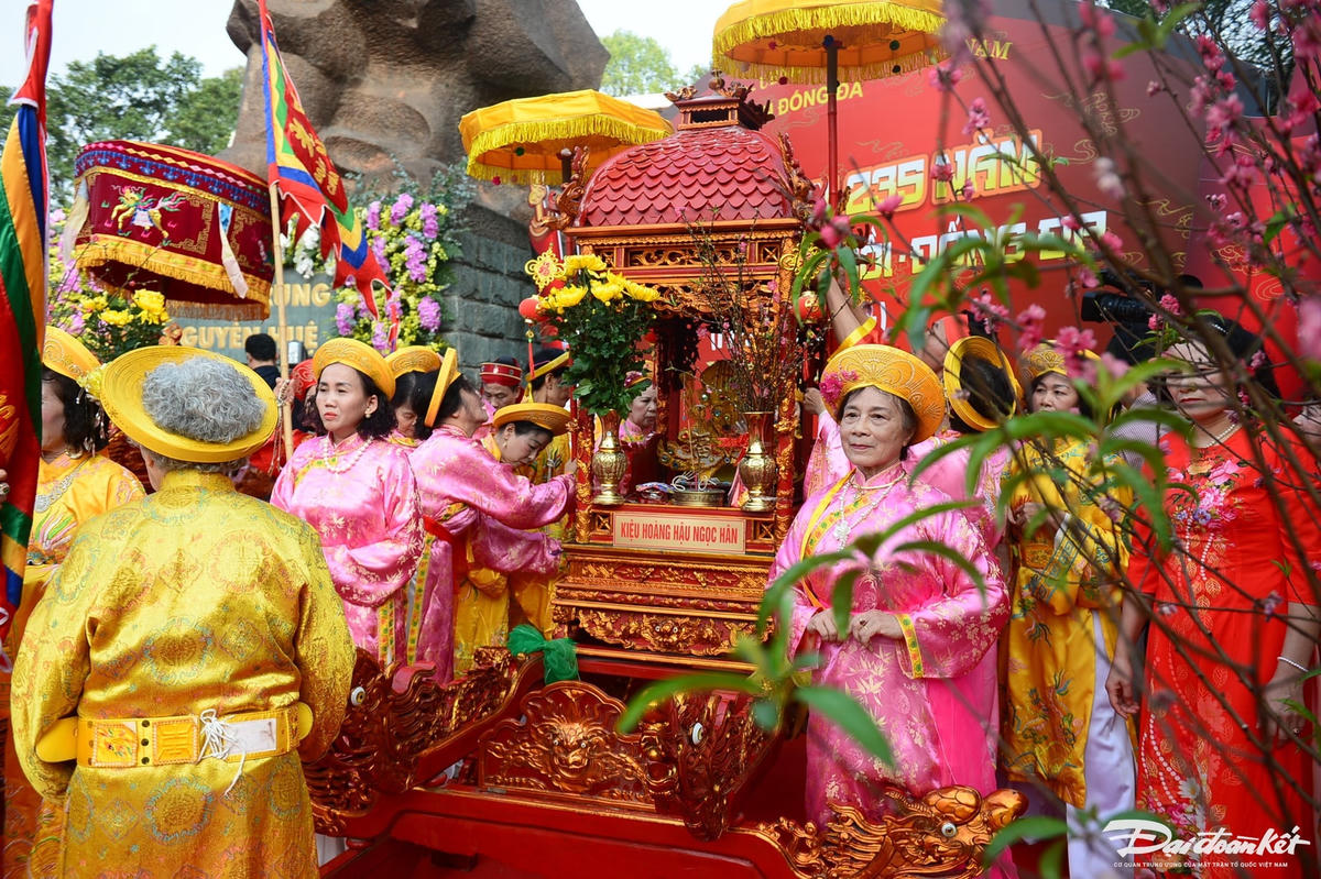 W_go_dong_da-le-khanh17.jpg