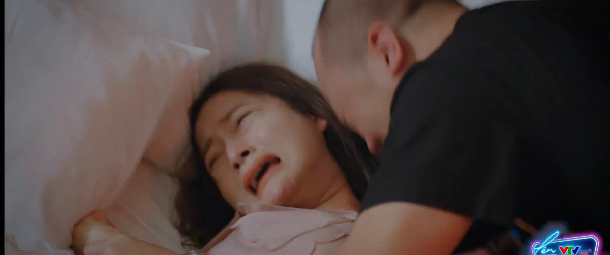 Người tình của Thương sàm sỡ Vân Khánh. 