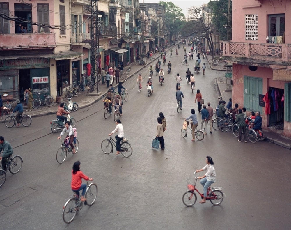 Góc phố Hàng Gai năm 1988.