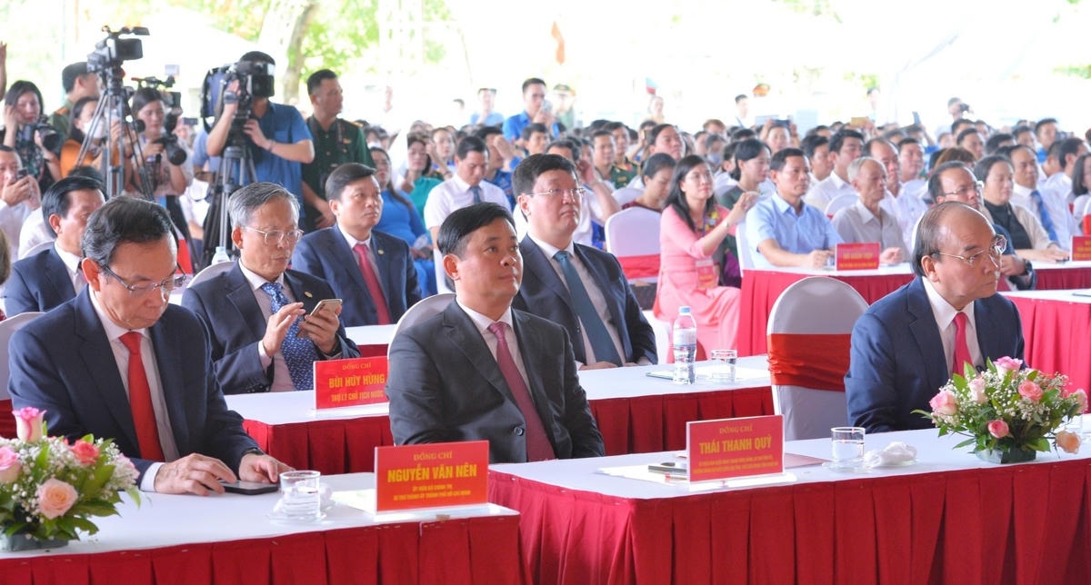 Chủ tịch nước Nguyễn Xuân Phúc tham dự Lễ kỷ niệm 120 năm ngày sinh Tổng Bí thư Lê Hồng Phong (Ảnh Thành Cường).