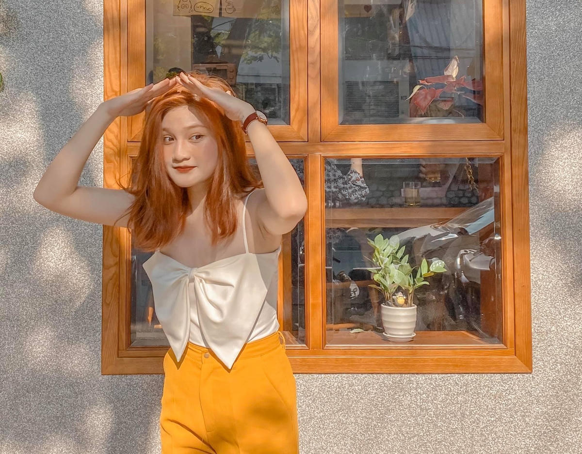 Nguyễn Linh Chi (một KOL với hàng chục nghìn lượt theo dõi trên MXH) cho biết một video trải nghiệm bây giờ chỉ gói trong một phút nhưng đòi hỏi reviewer phải lên nội dung và chuẩn bị kịch bản trong một tuần mới xong. Trước đó, quá trình thử sản phẩm phải tốn đến cả tháng.