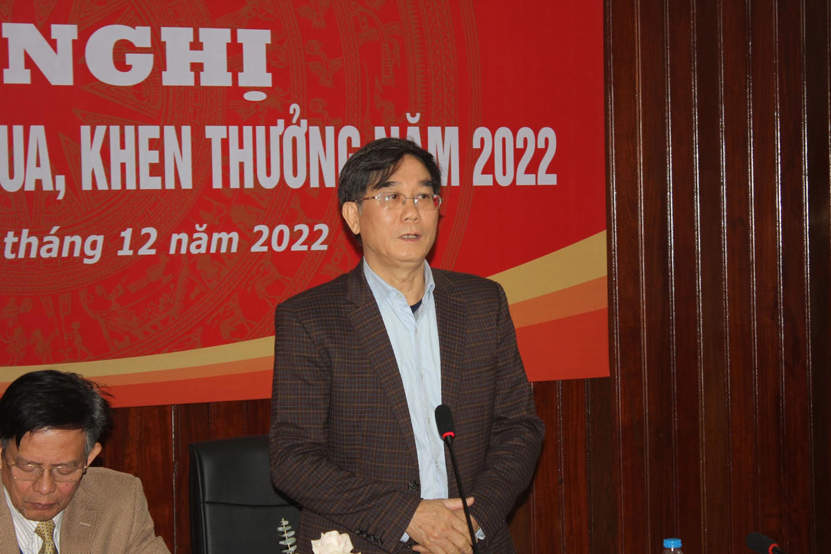 Ông Nguyễn Hữu Vạn, Chủ tịch Hội Sinh vật cảnh Việt Nam, Cụm trưởng Cụm thi đua phát biểu tại Hội nghị.