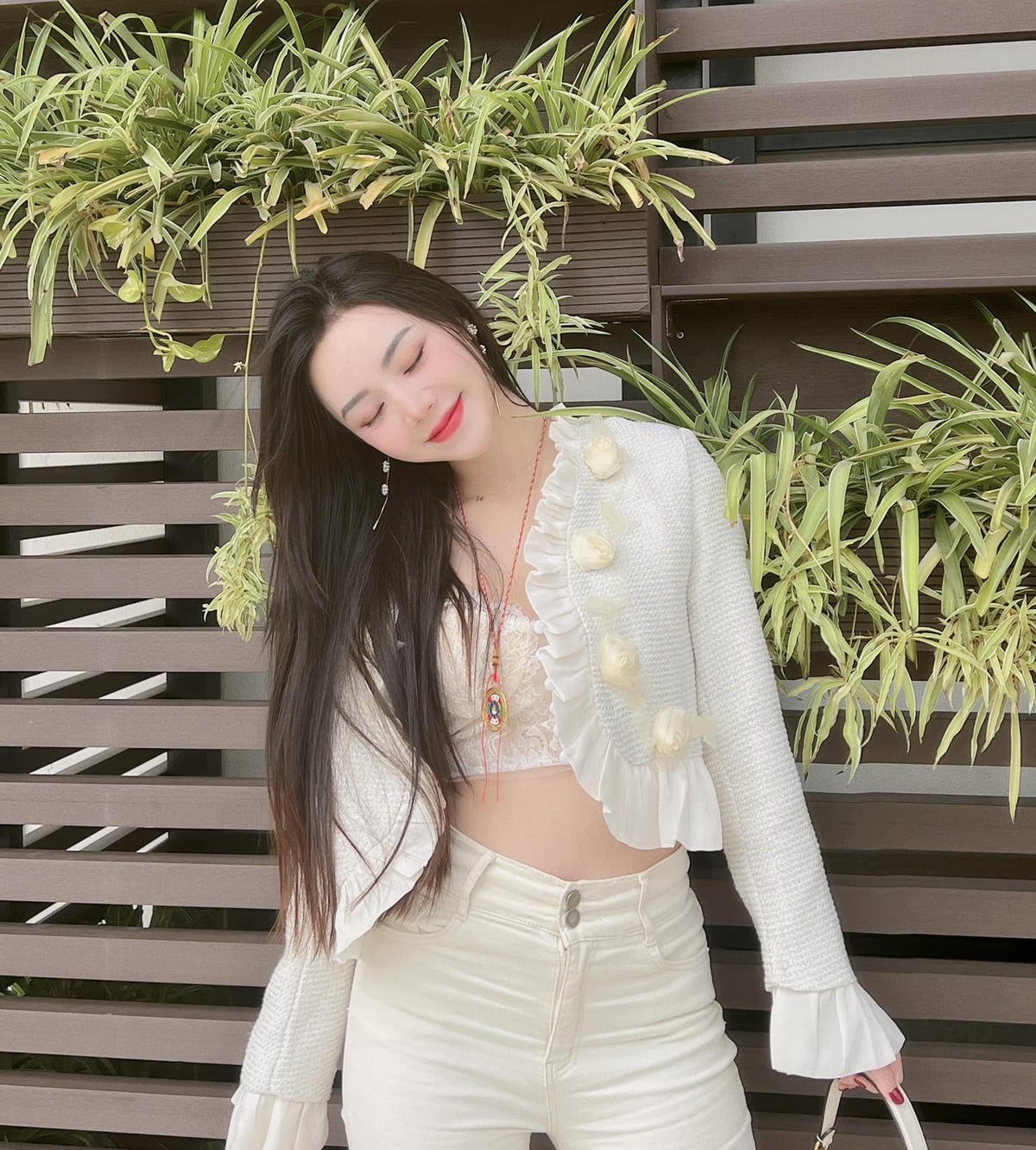 Bận rộn với nhiều công việc, Quỳnh Kool còn dành thời gian tập luyện để dáng săn chắc, thon gọn hơn. Là tuýp người dễ lên cân nên Quỳnh Kool từng có lúc đạt cân nặng kỷ lục 56 kg. 