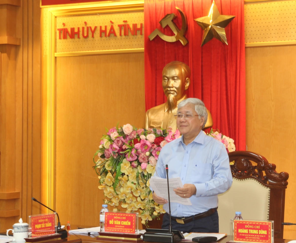 Chủ tịch Ủy ban Trung ương MTTQ Việt Nam Đỗ Văn Chiến kết luận buổi làm việc.