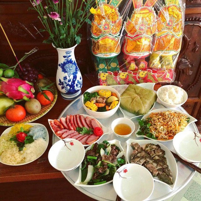 Mâm cỗ cúng ông Công ông Táo ngày 23 tháng Chạp. Ảnh: SKĐS.