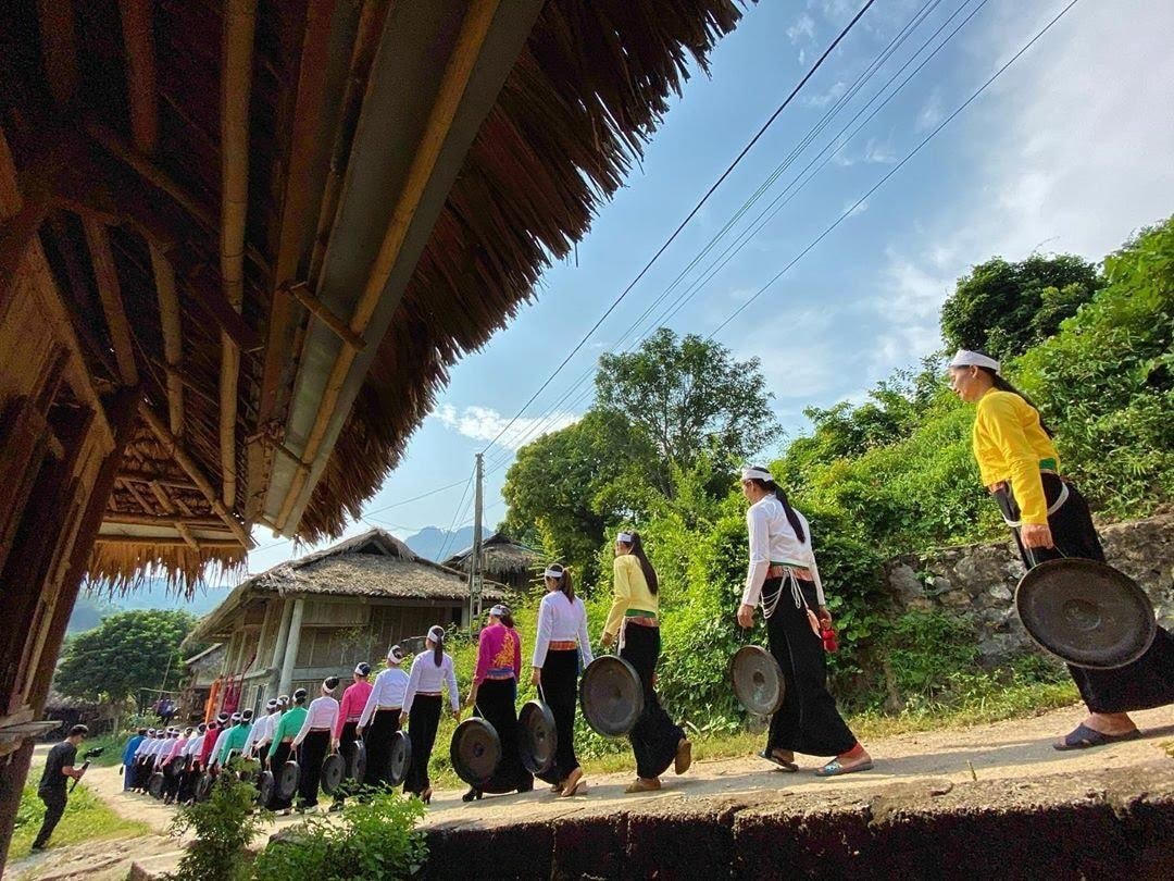 Tour du lịch tại Vườn Quốc gia Cúc Phương.