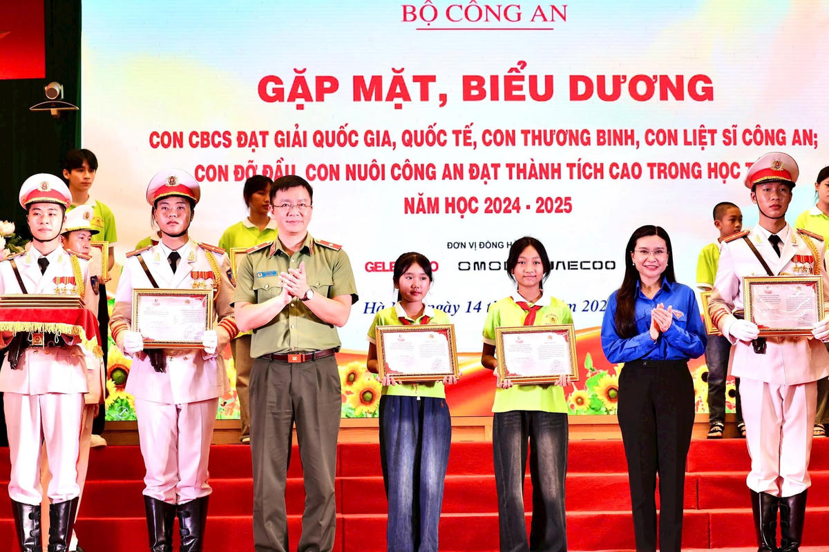 4dd07360fb834ddd1492.jpg