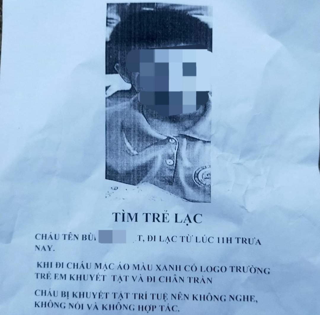 Cháu Đ. đi lạc sau giờ ăn trưa tại trường. Ảnh: MXH.