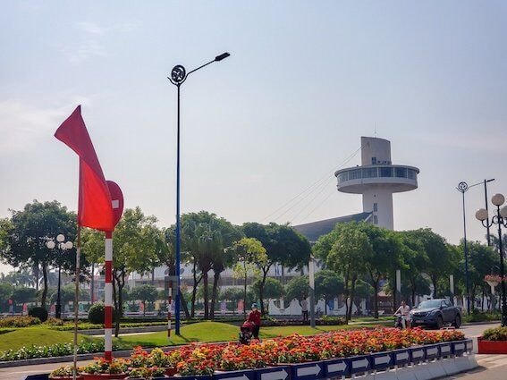 Hải Dương: Đường phố tưng bừng cờ, hoa chào đón SEA Games 31