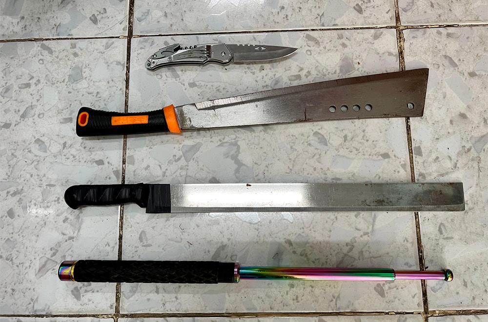 Hung khí thu giữ được tại nhà phát.