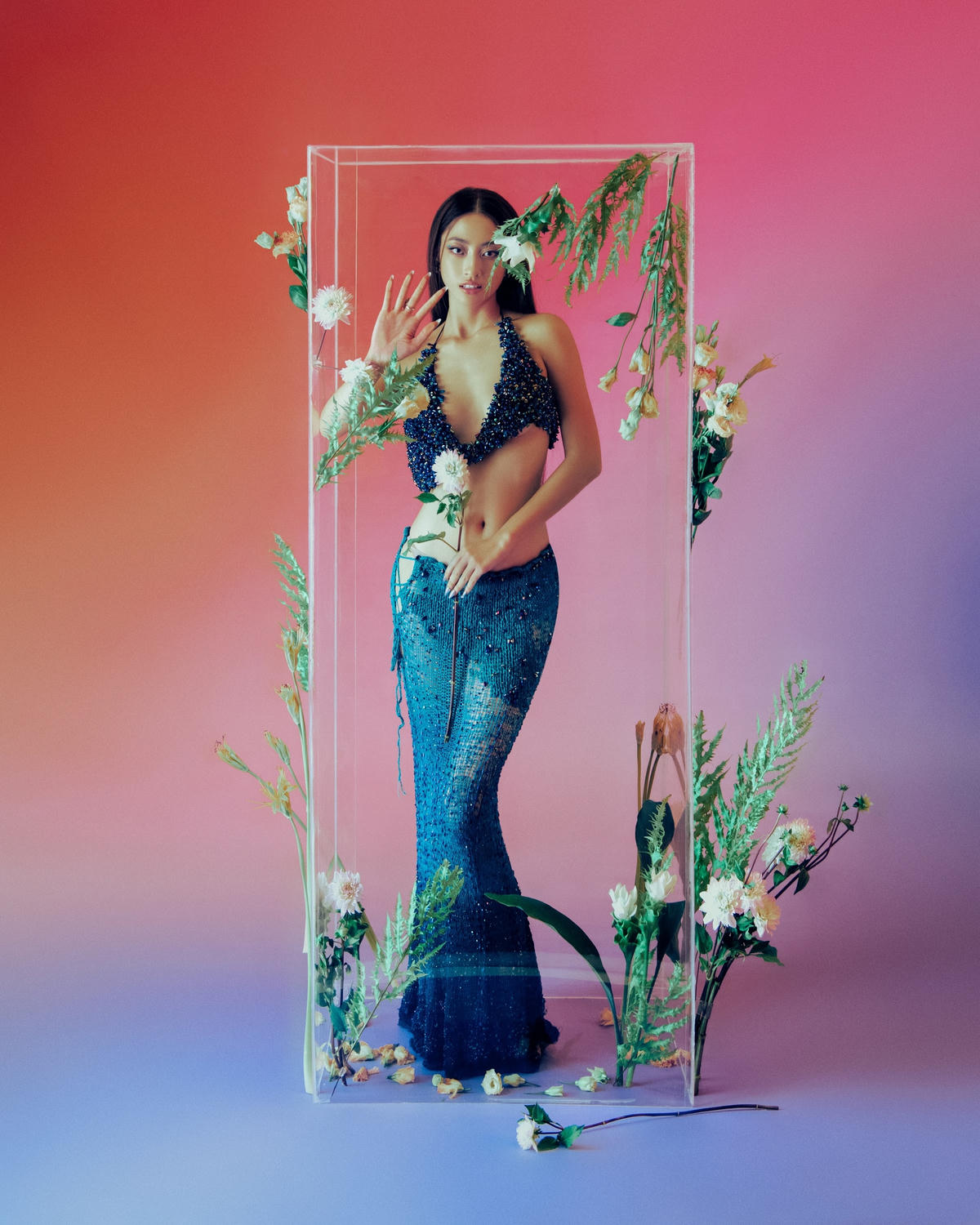  Lương Thùy Linh sở hữu thân hình săn chắc không mỡ thừa, đôi chân dài 1m22.