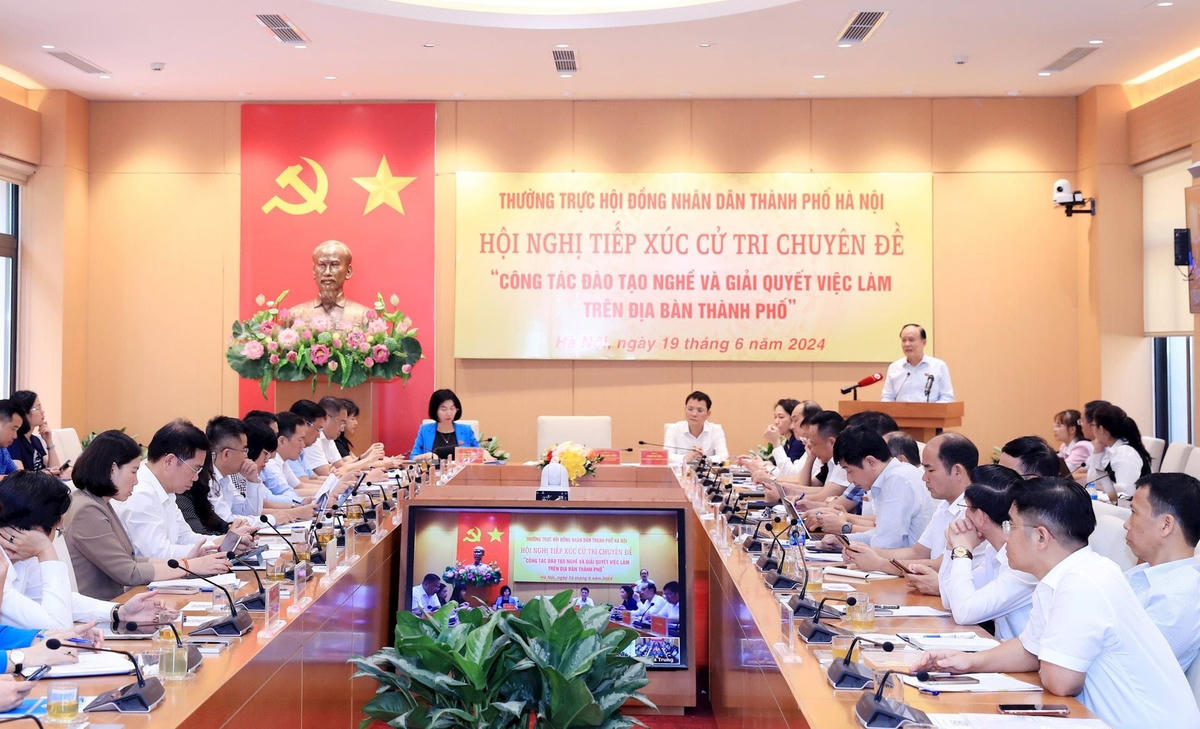 anh-bai-duoi.jpg