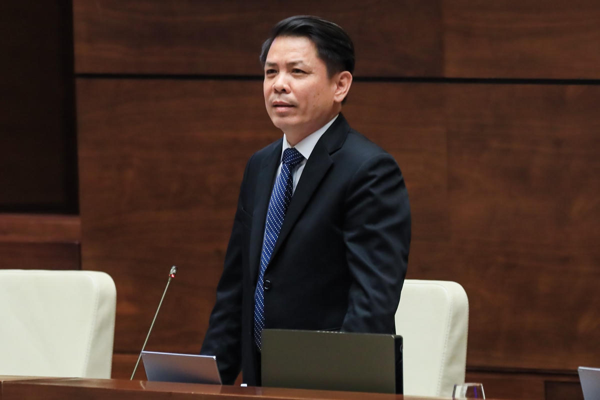 Bộ trưởng Bộ Giao thông vận tải Nguyễn Văn Thể: “Đến nay chưa phát hiện lợi ích nhóm giữa cơ quan nhà nước cấu kết với nhà đầu tư. Còn nếu có vấn đề gì bên trong, nếu có vi phạm sẽ xử lý theo pháp luật”.