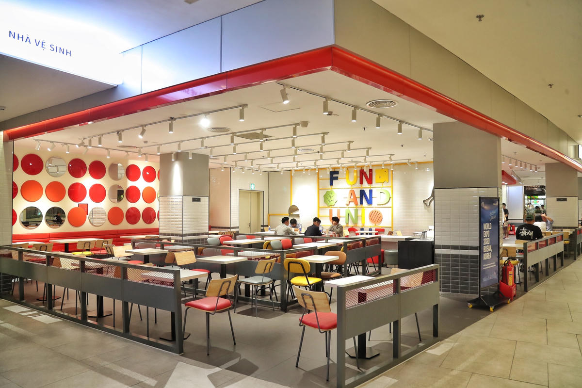 Các không gian ăn uống tại trung tâm thương mai.