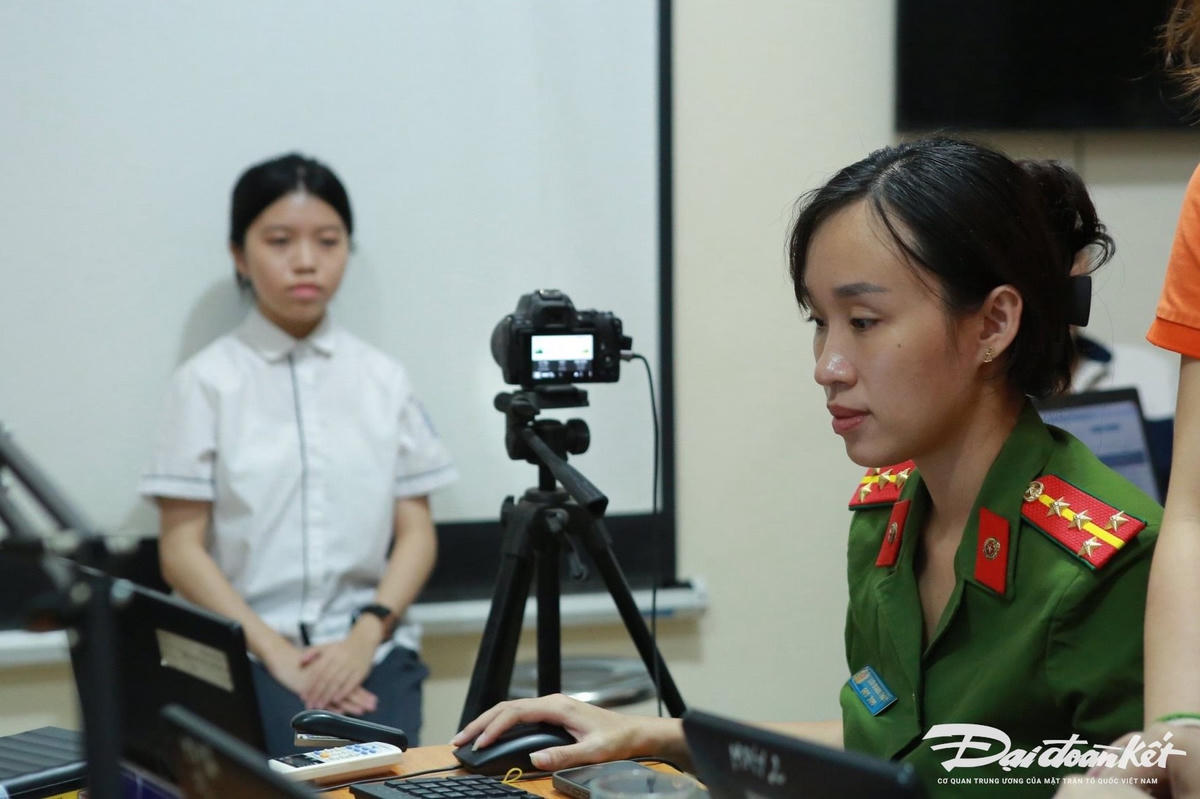 can_cuoc_cong_dan-le-khanh4.jpg