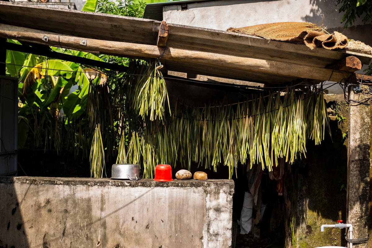Ông Phan Thanh Tâm, Chủ tịch UBND xã Quảng Tân cho hay, nhằm phát huy sản phẩm làng nghề của địa phương, chúng tôi đang xây dựng hướng đến nón lá Hạ Thôn trở thành sản phẩm OCOP. Dự kiến sẽ được công nhận vào cuối năm 2022, đầu năm 2023. 