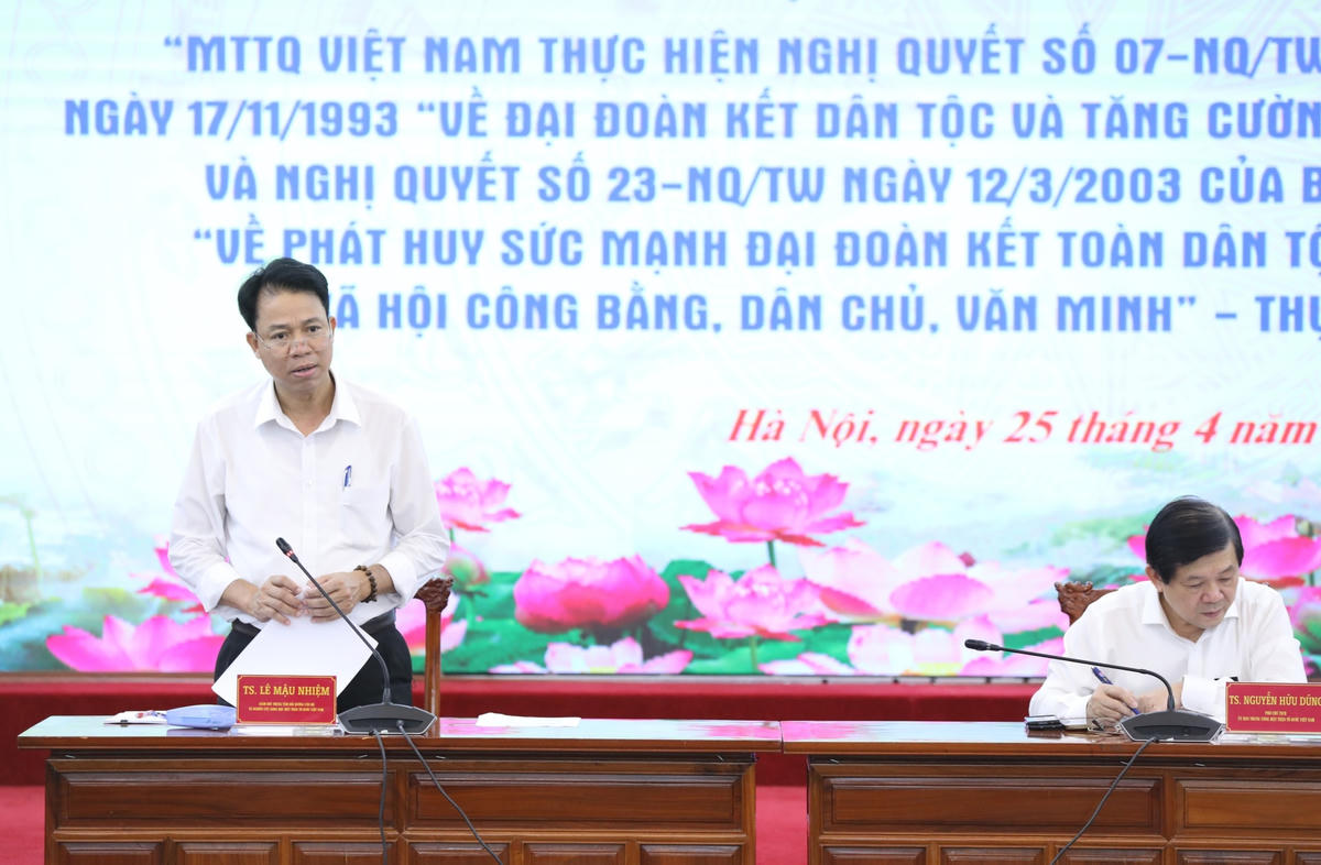 TS Lê Mậu Nhiệm, Giám đốc Trung tâm Bồi dưỡng cán bộ và Nghiên cứu khoa học phát biểu tại Hội thảo. Ảnh: Minh Đức/TTXVN.