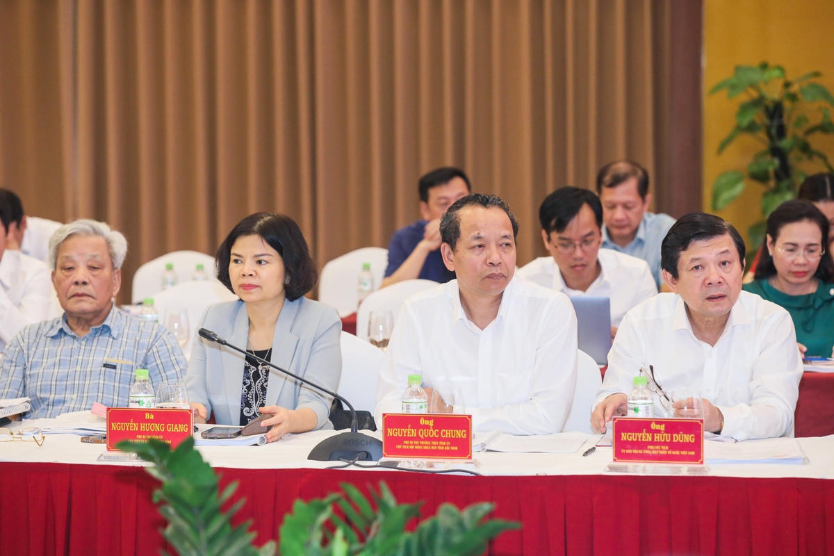 Các đại biểu dự Hội nghị. 