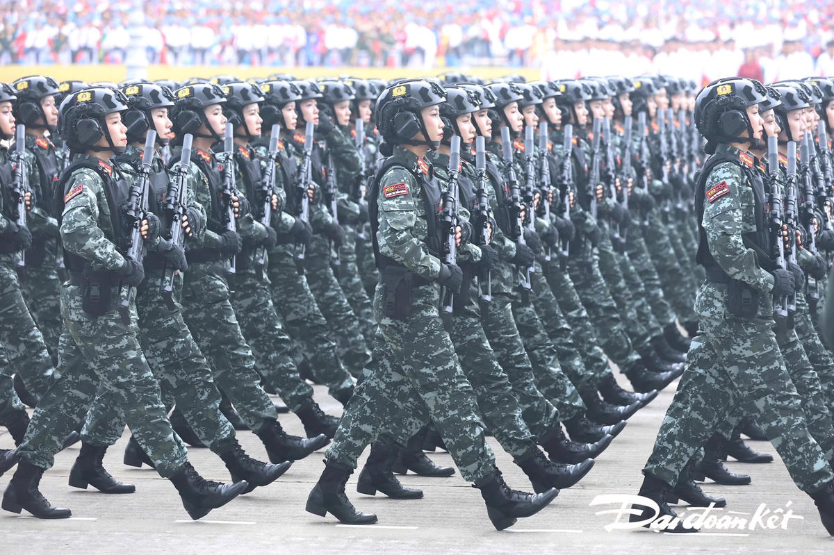 gen-o-Nữ đặc nhiệm công an