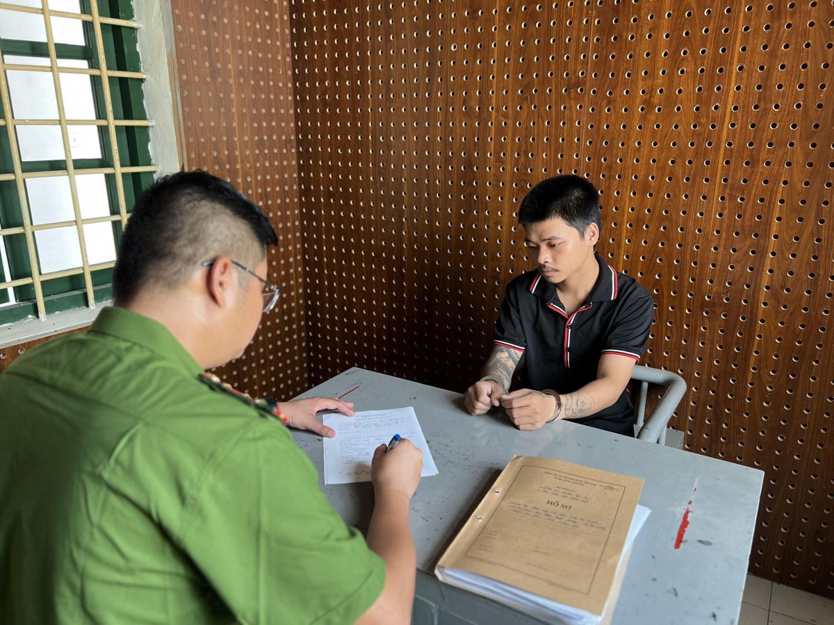 Đối tượng Thành tại Cơ quan điều tra. Công an tỉnh Hưng Yên.