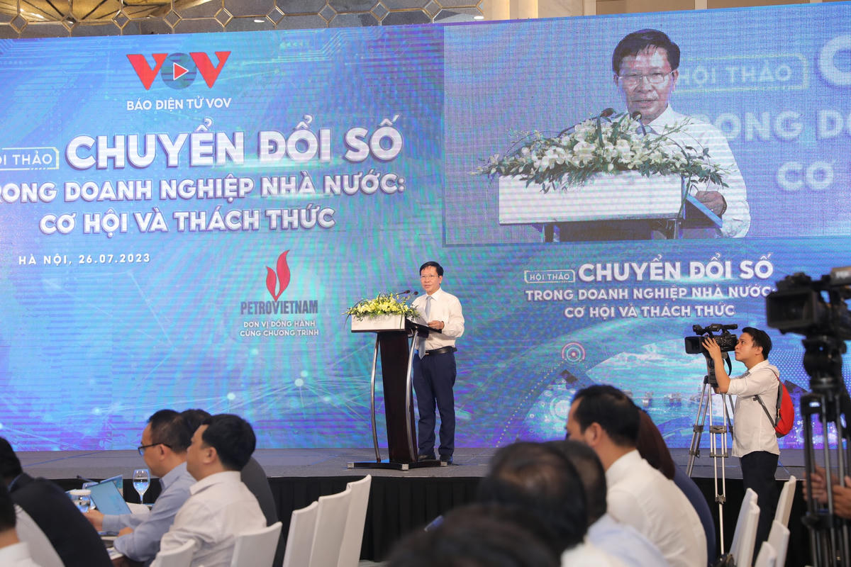 Ông Vũ Hải Quang, Phó Tổng Giám đốc Đài Tiếng nói Việt Nam phát biểu khai mạc Hội thảo.