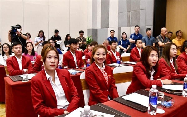 Các vận động viên dự Lễ mừng công và khen thưởng. Ảnh: Trang điện tử TCTDTT.