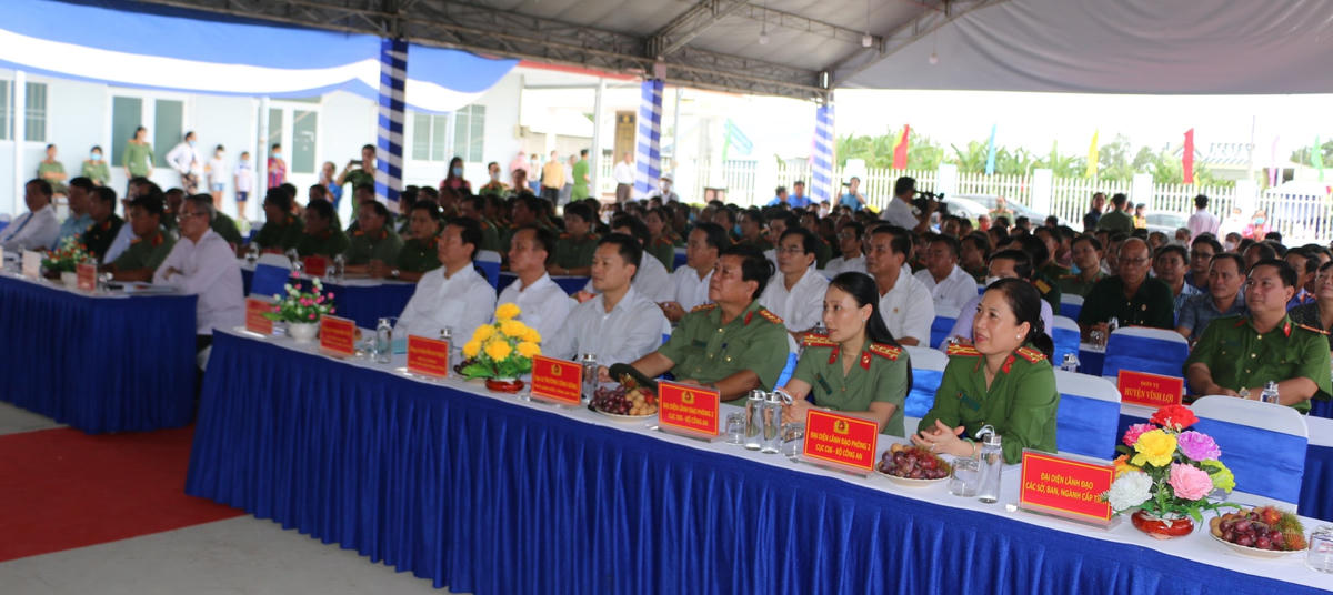 Các đại biểu tham dự Ngày hội toàn dân bảo vệ an ninh tổ quốc.