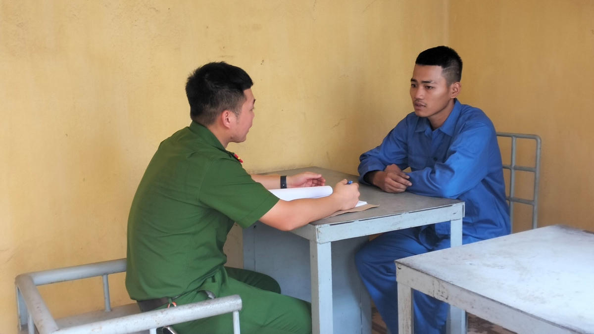 Đối tượng tại Cơ quan điều tra. Ảnh Cơ quan Công an.