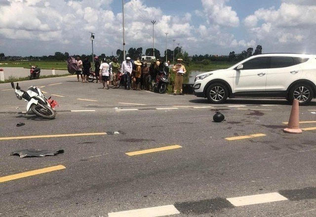 Vụ tai nạn giao thông xảy ra trên địa bàn xã Thanh Sơn (huyện Kiến Thụy) làm 1 người tử vong, 2 người bị thương.