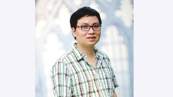 Nhà văn Nguyễn Đình Tú.