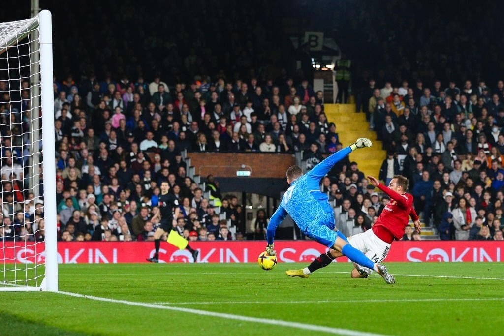 Eriksen ghi bàn mở tỉ số trận đấu (Ảnh: Getty).
