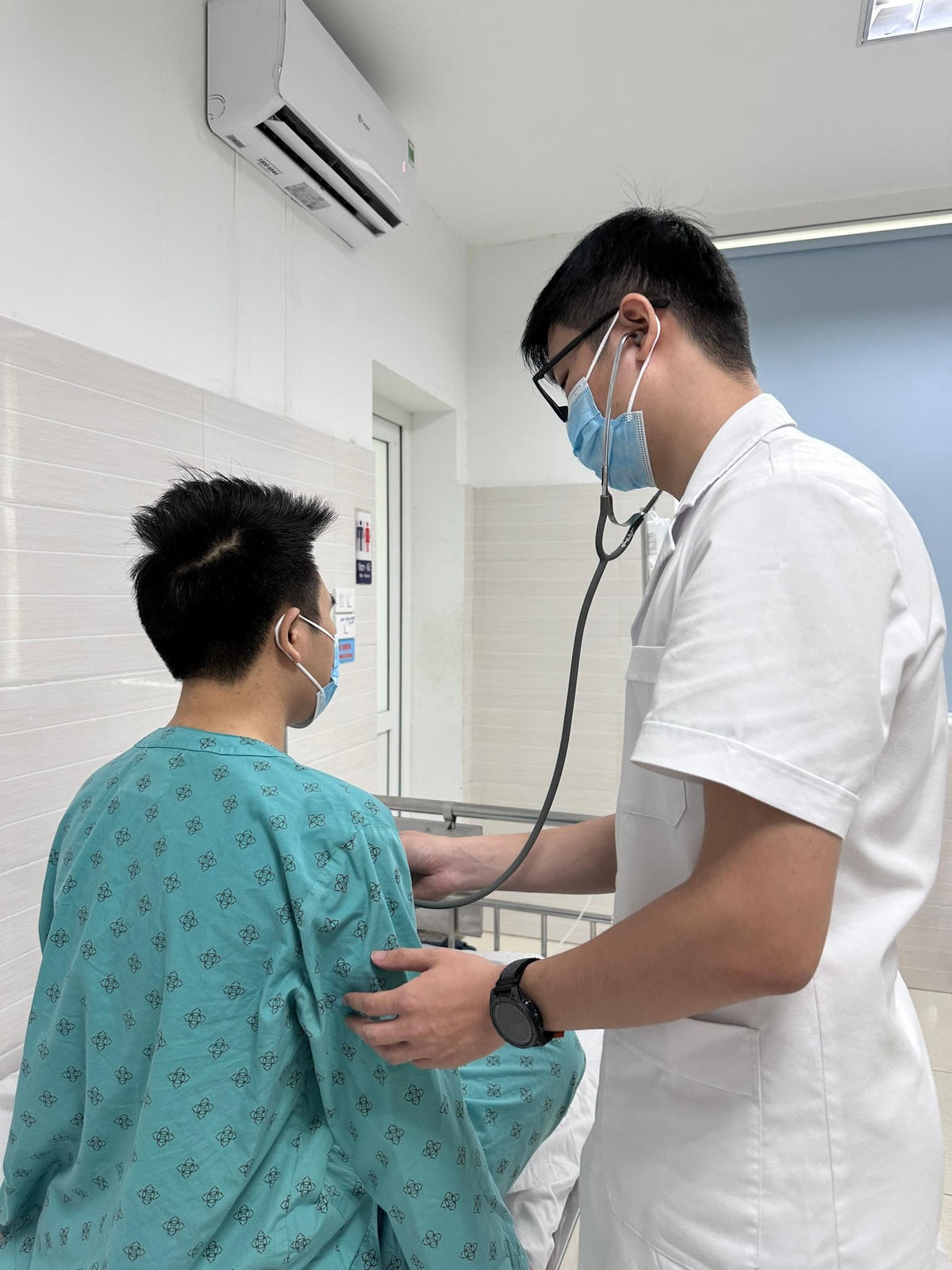 Bệnh nhân mắc lao điều trị tại Bệnh viện Trung ương Quân đội 108.